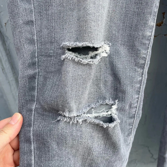 PAIGE Denim Verdugo Skinny Jeans Light  Grey, size 28 - Picture 4 of 8